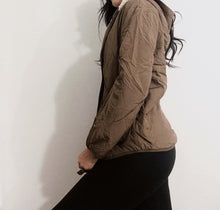 Cargar imagen en el visor de la galería, Camile Reversible Jacket (Coco)
