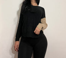 Cargar imagen en el visor de la galería, Mia Sweater
